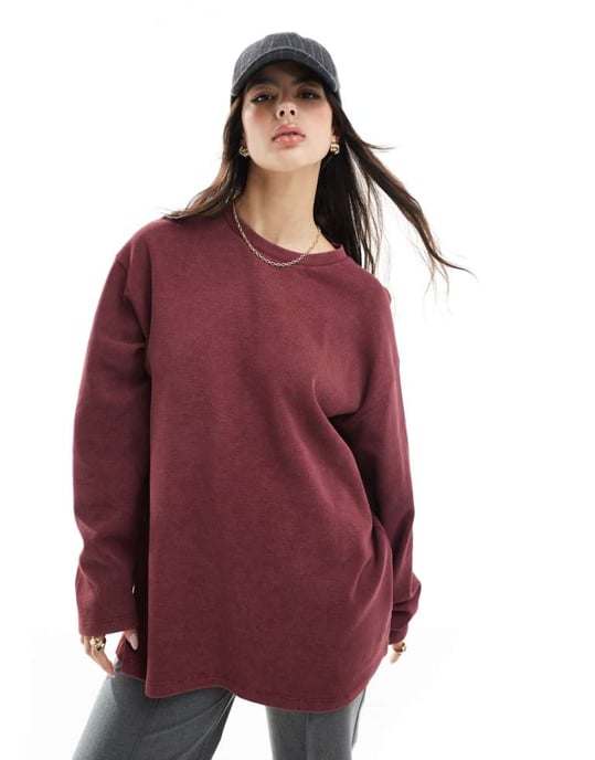 ASOS DESIGN våfflad långärmad skatertopp i tvättad burgundy - Image 1