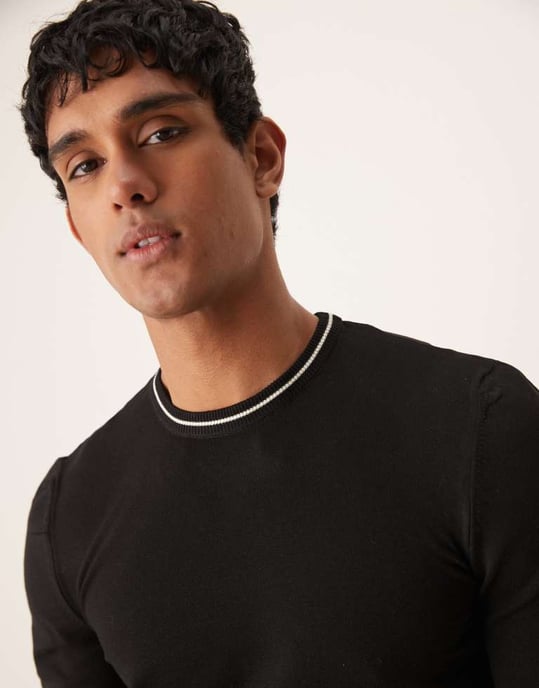 ASOS DESIGN muskelpassform boxy premium stickad t-shirt med kant i svart - Image 2