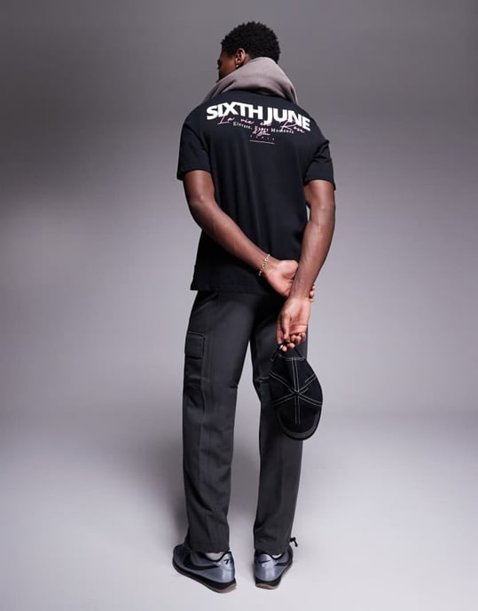 T-shirt med Sixth June-skriplogo baktryck i svart - Image 3