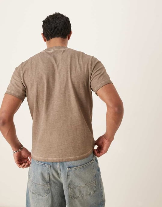 ASOS DESIGN tung boxig oversized t-shirt i tvättad beige med city-texapplikation - Image 4