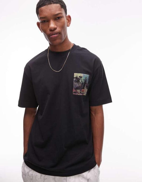 Topman avslappnad t-shirt med vin- och osttryck fram och bak i svart - Image 4