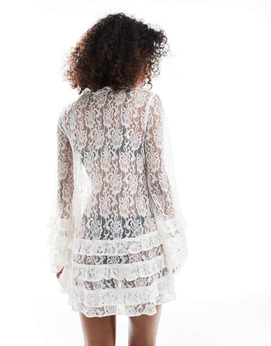 Miss Selfridge strandhuvud lacy volang knyt framtäckning i vitt - Image 4