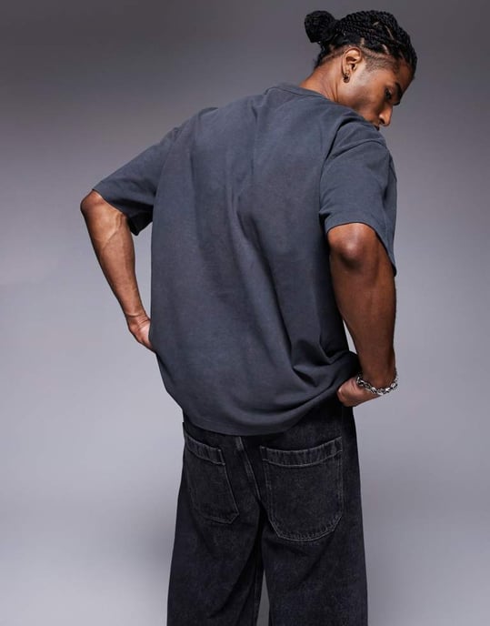 ASOS DESIGN oversized t-shirt med tryck på framsidan i tvättad asfalt - Image 4