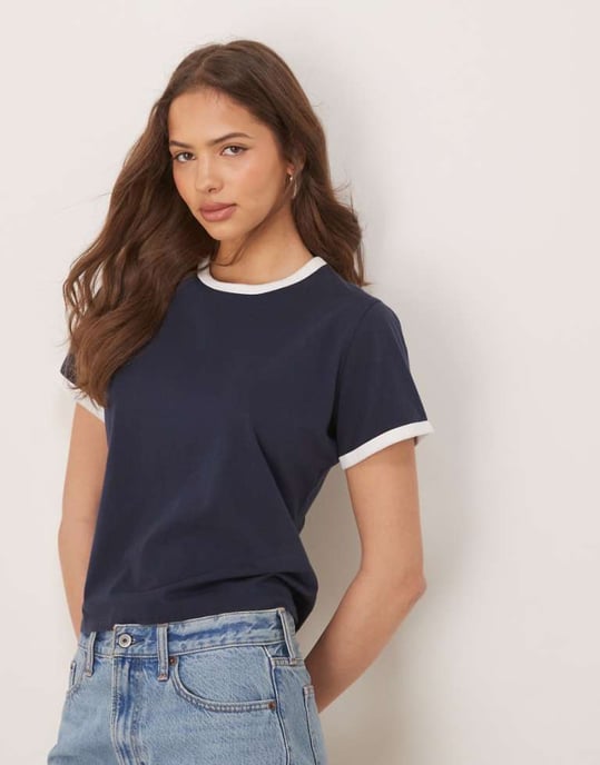 Abercrombie & Fitch kortärmad t-shirt i marinblått - Image 1