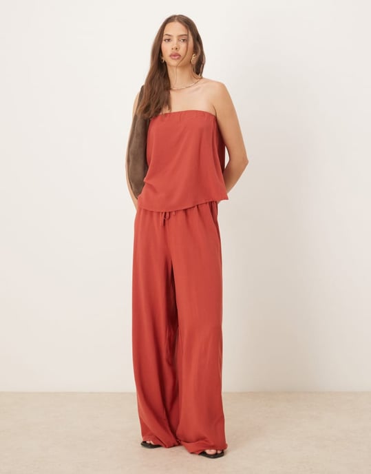 ASOS DESIGN linneblandning trapezbands topp i tegelröd - Image 3