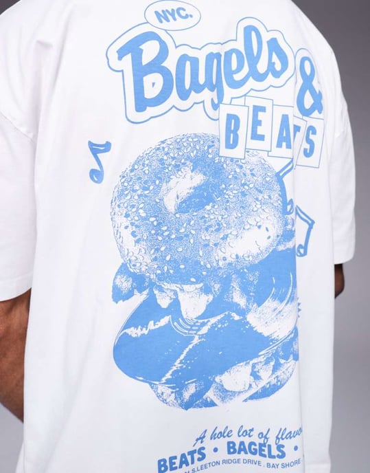 ASOS DESIGN oversized t-shirt med tecknad grafik i vitt - Image 3