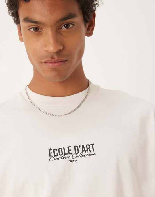 Utvald oversize t-shirt i tung kvalitet med texttryck på baksidan i creamfärg - Image 2