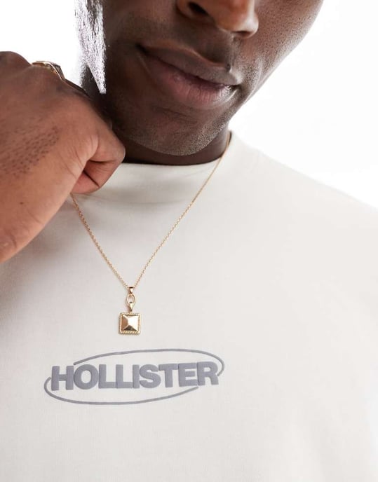 Hollister liten boxig bubble logotyp sval t-shirt i krämfärg - Image 3
