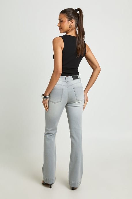 Mid Waist Seam Detail Flare Jean - Image 2