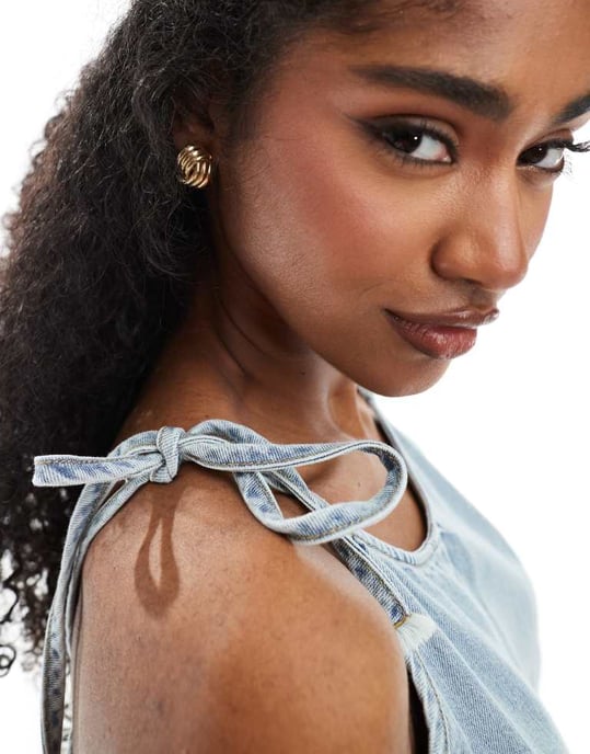 Monki lightweight denim halter neck jumpsuit in blue wash - Image 3