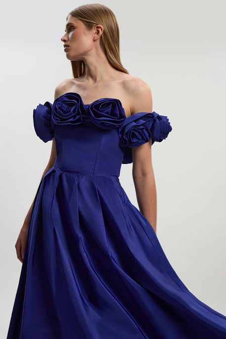 Drama Taffeta Rosette Woven Maxi Prom Dress - Image 3