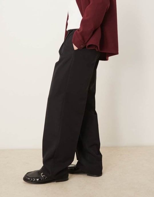 ASOS DESIGN smart vida byxor med dubbla veck i svart - Image 4