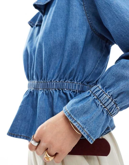 Miss Selfridge chambray volang peplum topp i mellan tvätt - Image 4