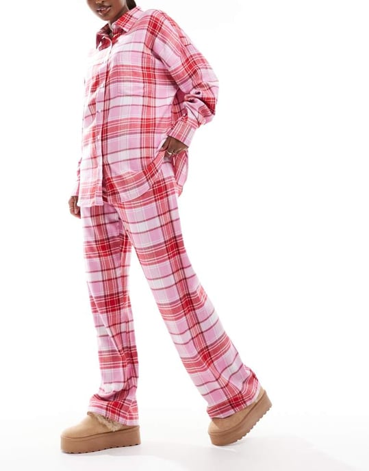 Cotton On avslappnad flanell pyjamas skjorta i rosa röd rutigt - Image 2