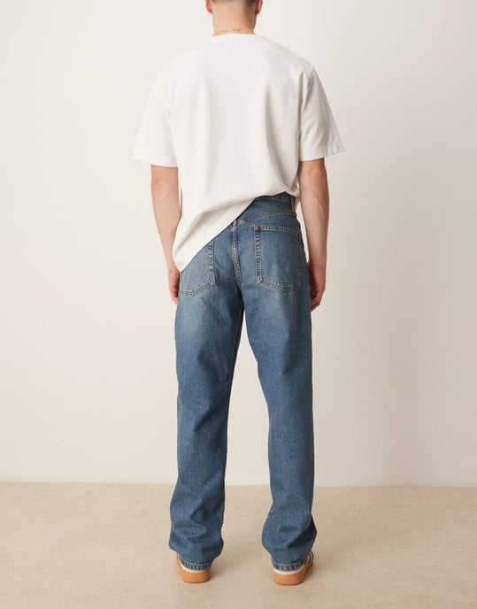 ASOS DESIGN baggy fit jeans i mellanblå tvätt - Image 3
