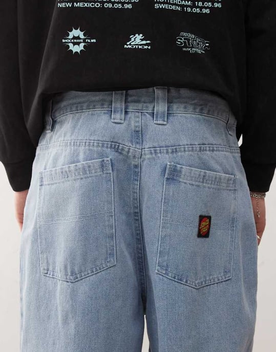 Santa Cruz stora baggy jeans i ljus tvättad blå - Image 4