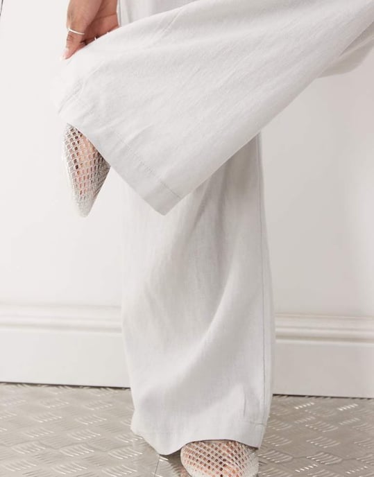 Weekday linen mix wide leg trousers in grey - Image 3