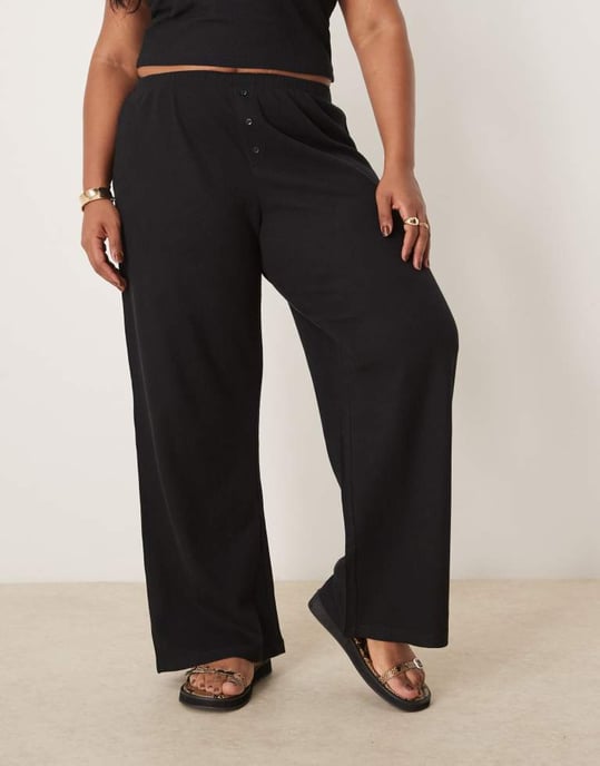 ASOS DESIGN curve vida ben våffelbyxa i svart - Image 4