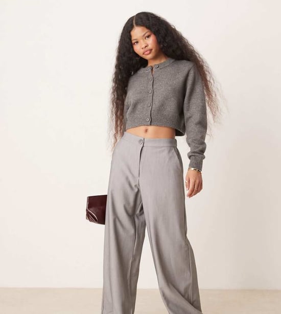 ASOS DESIGN Petits skräddarsydda avslappnade raka byxor i grått - Image 1