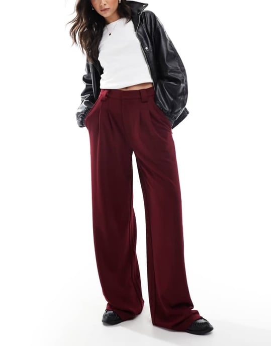 ASOS DESIGN bred benbyxa med kontrastpanel i burgundy - Image 1