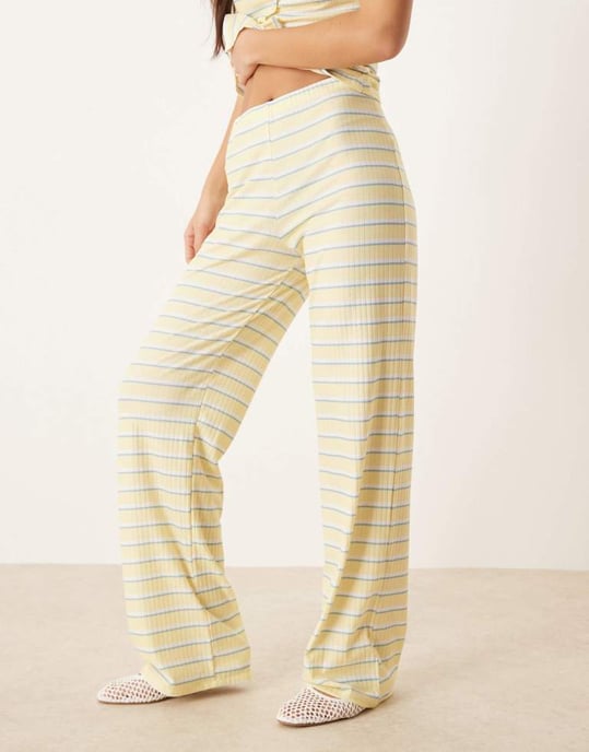 ASOS DESIGN byxor med vida ben i gul rand - Image 2