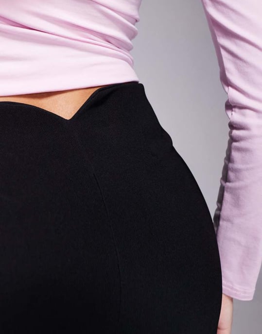 ASOS DESIGN hög midja rak benbyxa med sidoklaff i svart - Image 2