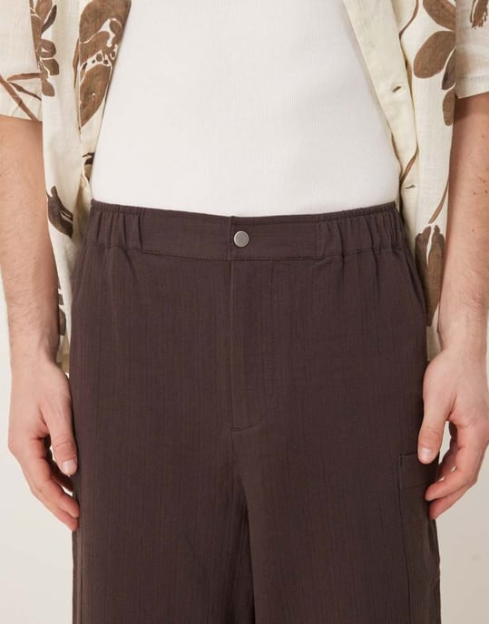 ASOS DESIGN oversized baggy linne-look byxor i brunt - Image 4