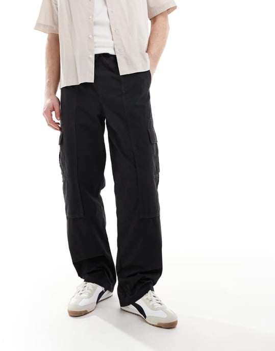 ASOS DESIGN baggy cargobyxor med resår i svart - Image 1