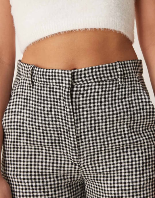 Abercrombie & Fitch klassiska högmidjade byxor i svart gingham - Image 4