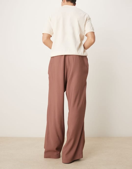 ASOS DESIGN oversized smart byxor i brunt - Image 3