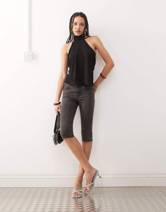 Noisy May stretch denim capri i tvättad svart - Image 1