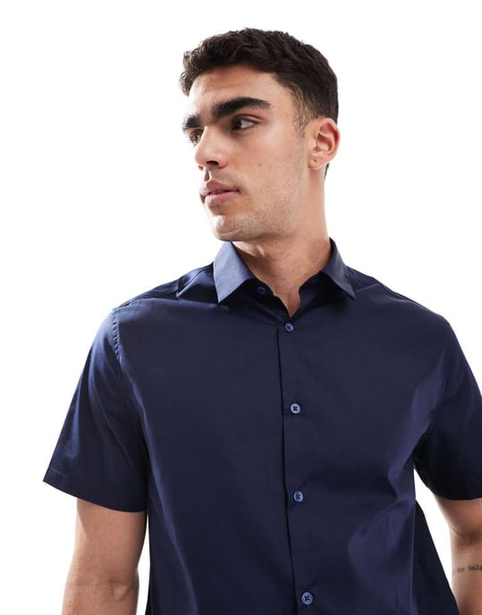 ASOS DESIGN formell lättstruken regular skjorta i marinblå - Image 4
