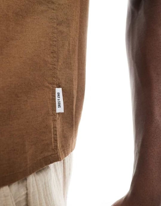 ONLY & SONS boxy fit linneblandning skjorta i brunt - Image 2