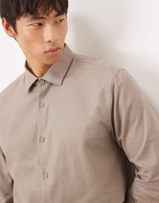 ASOS DESIGN formell linneblandning regular skjorta i brunt - Image 2
