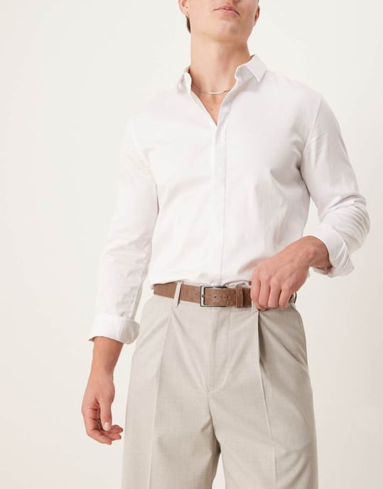 ASOS DESIGN präglat rutigt bälte i brun konstläder - Image 3