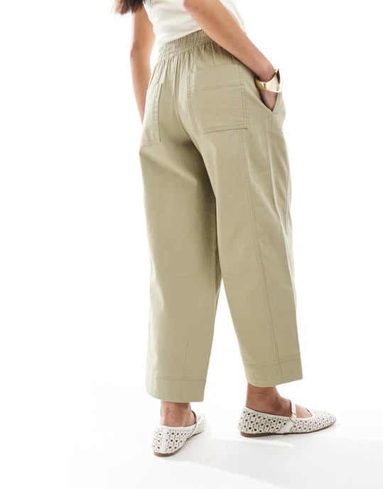 ASOS DESIGN Petite tvättade tunnlar dragsko byxor i khaki - Image 2