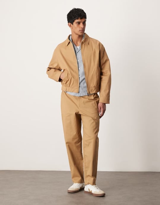 ASOS DESIGN mjuk bomullsrik smart co-ord oversized tapered byxor i kamel med elastisk midja - Image 1
