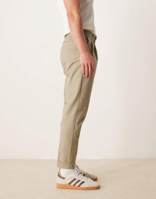 ASOS DESIGN smart tapered bomullschinosbyxor i khaki - Image 2