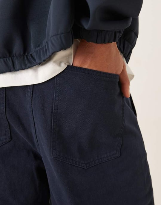 ASOS DESIGN lösa byxor med sömdetalj i marinblå - Image 2