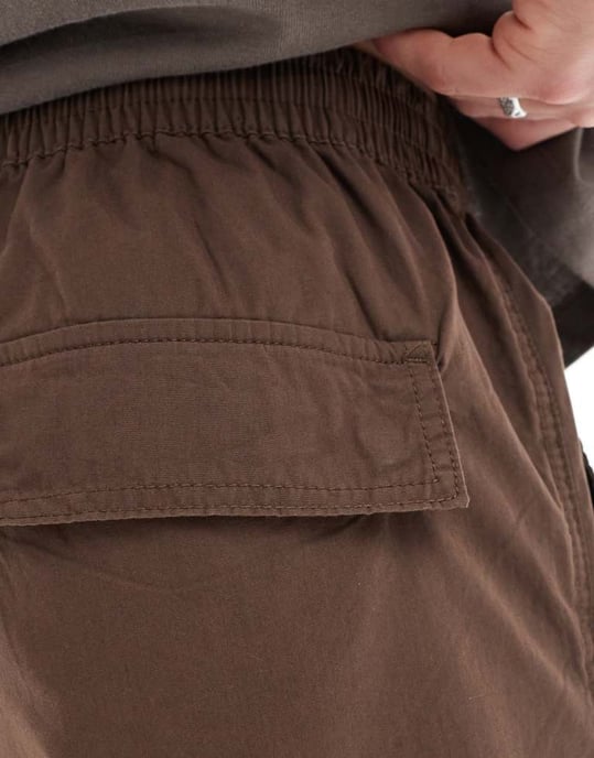 Cotton On baggy fit cargobyxor i chokladbrun - Image 3