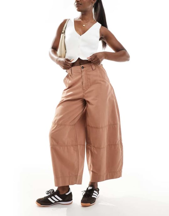 ASOS DESIGN tvättade tunnbrallor med flikdetalj i rost - Image 1
