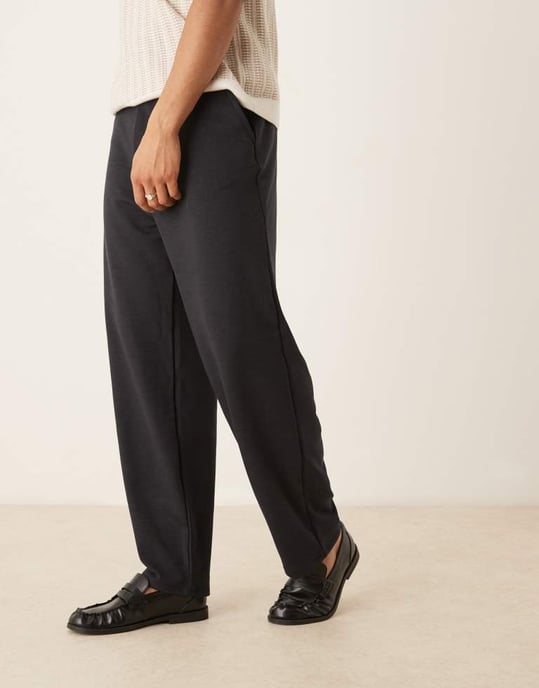 ASOS DESIGN löst sittande skaterbyxor i svart - Image 3