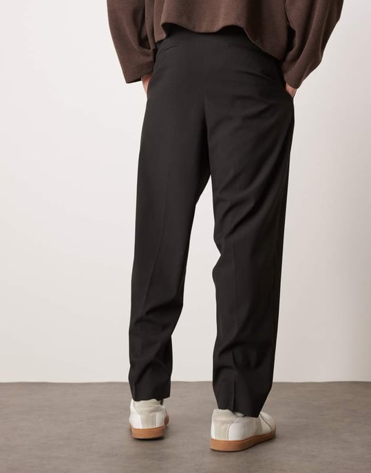 ASOS DESIGN smart avslappnade tapered fit byxor i svart - Image 3