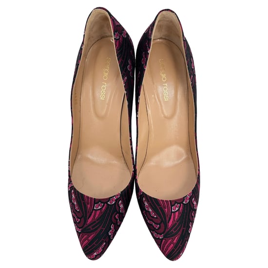 Sergio Rossi Floral Print Pointed-Toe Pumps in Black Canvas - Image 4