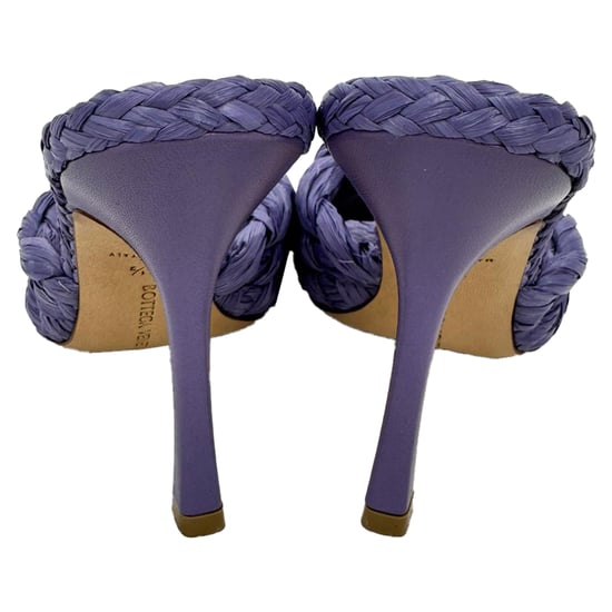 Bottega Veneta Intrecciato Weave Stiletto in Paarse Raffia - Image 6