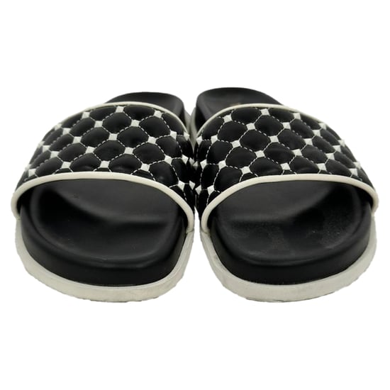 Valentino Garavani Rockstud Slides i svart läder - Image 1