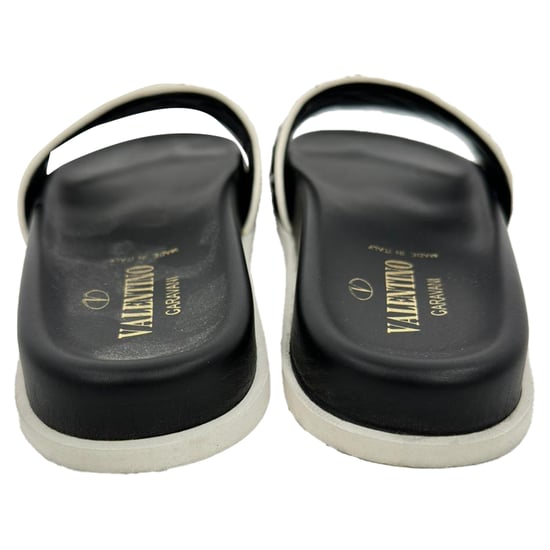 Valentino Garavani Rockstud Slides i svart läder - Image 4