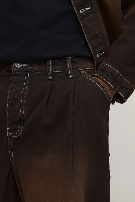 Plus Tinted Washed Pleat Front Parachute Longline Denim Jorts - Image 2