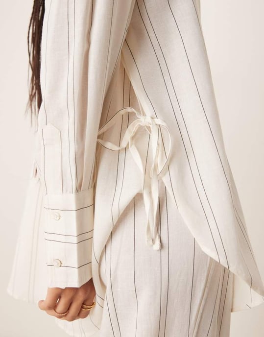 ASOS DESIGN Belle knyt-sidstrand skjorta överdrag i mono rand - Image 4