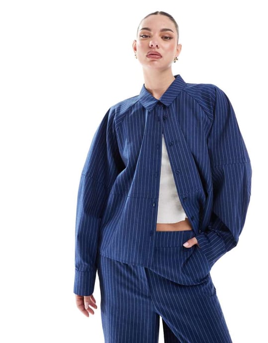 ASOS DESIGN avslappnad skjorta med överdrivna ärmar i blårandig koordinerad stil - Image 1